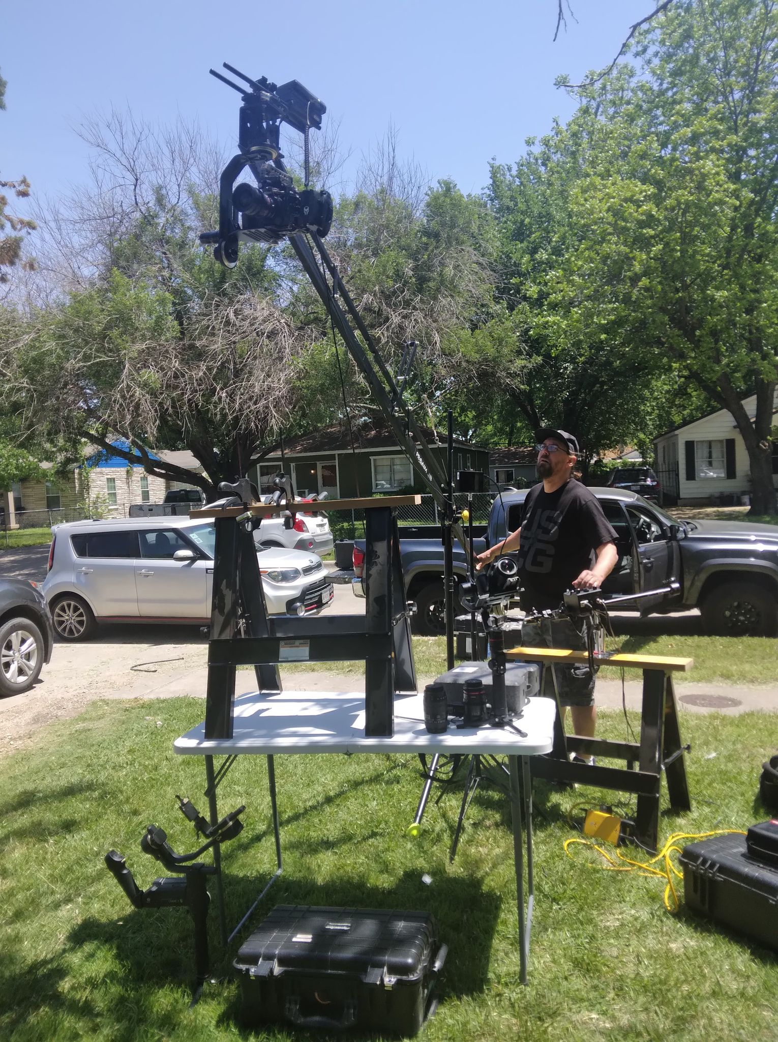 Equipment setup with multiple cameras